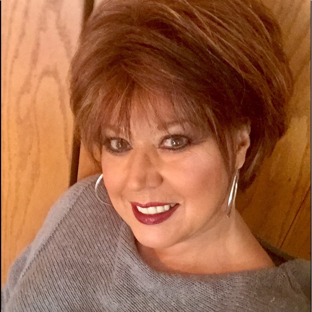Meet your Posher, Christine
